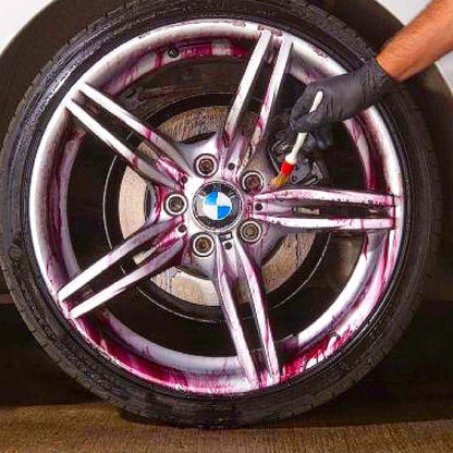 autoglym magma applied to car wheels