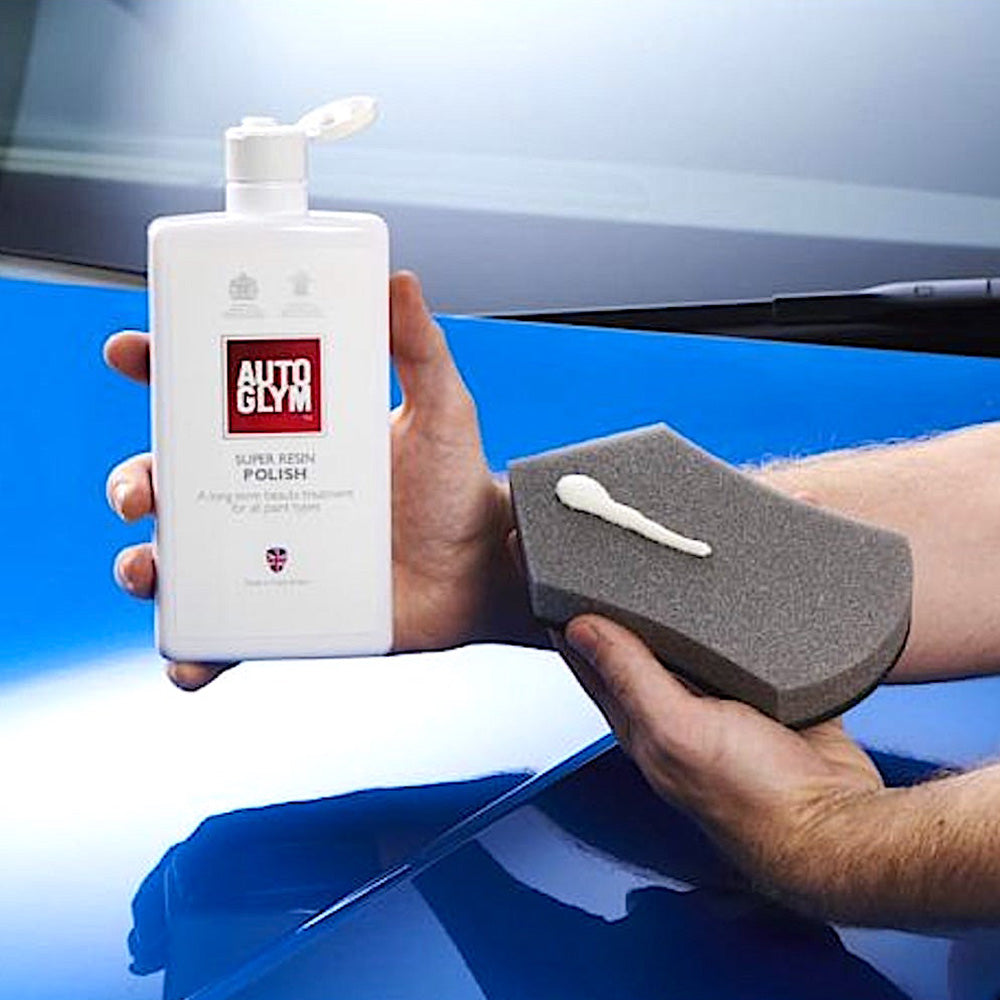 apply Autoglym Super Resin Polish to sponge