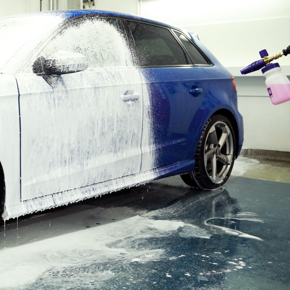 spraying autogluym polar wash on car