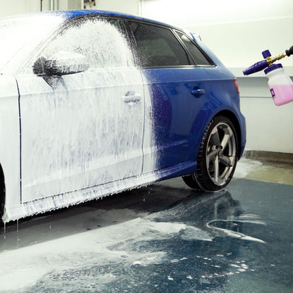 spraying autogluym polar wash on car