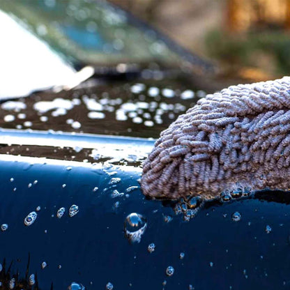 washing car with autoglym shampoo