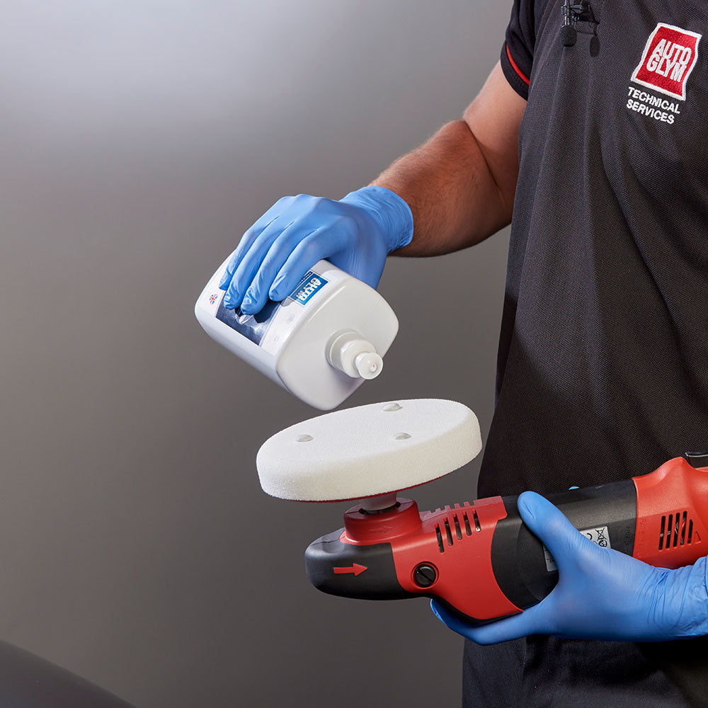 applying autoglym rapid renovator to polishing pad